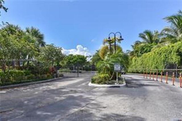3123 Oakland Shores Drive D112, Oakland Park, FL 33309