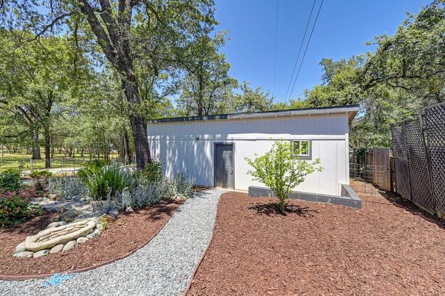 11375 Dry Creek Rd, Auburn, CA 95602