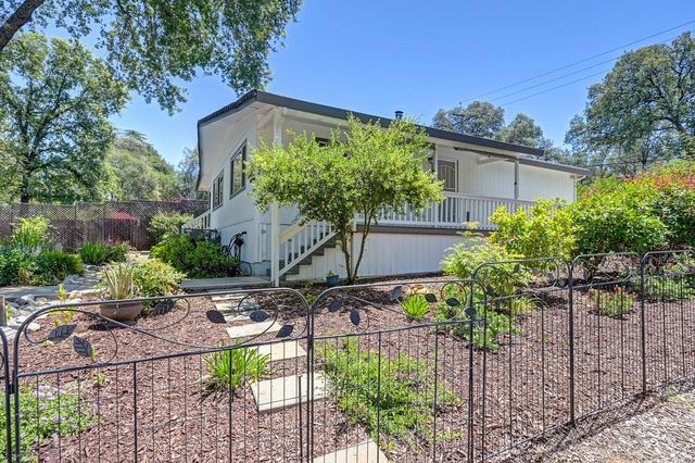 11375 Dry Creek Rd, Auburn, CA 95602