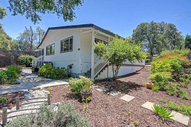 11375 Dry Creek Rd, Auburn, CA 95602