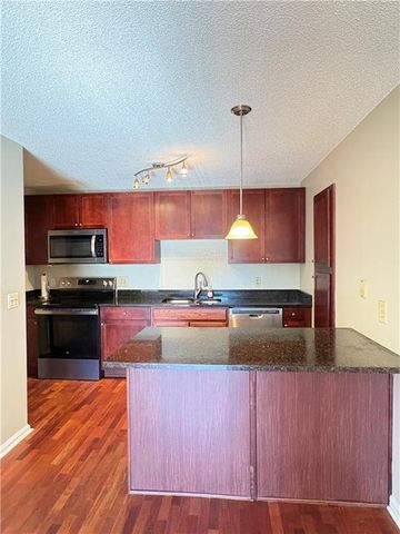 2657 Lenox NE Road 31, Atlanta, GA 30324