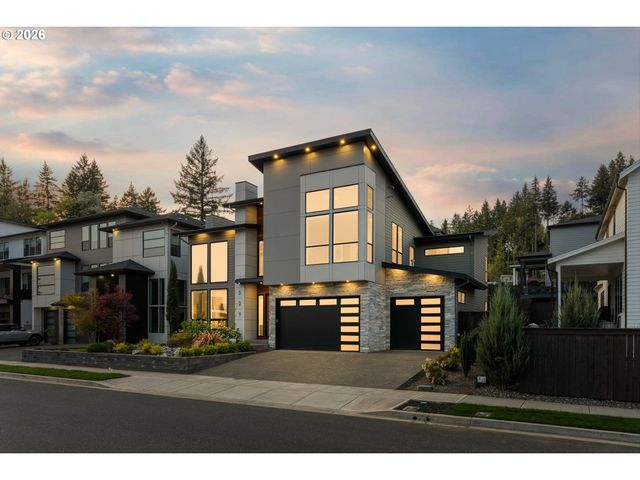 529 Ne Province Dr, Camas, WA 98607
