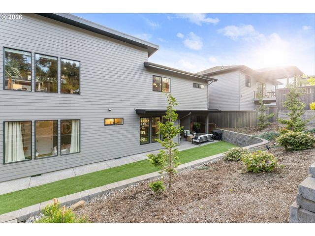 529 Ne Province Dr, Camas, WA 98607