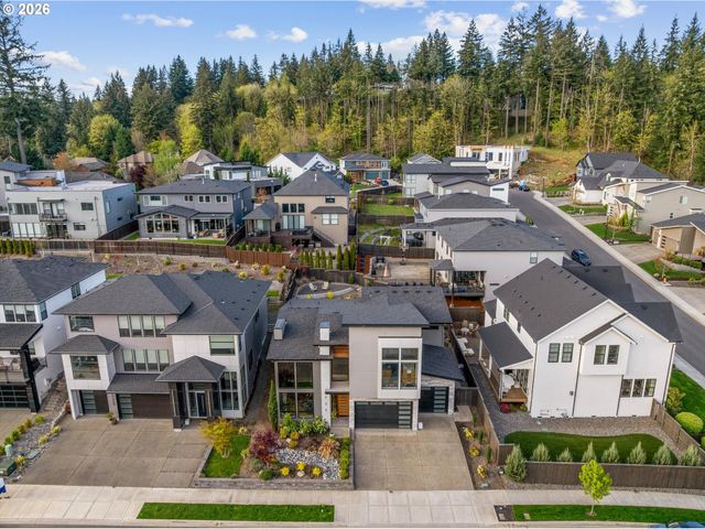 529 Ne Province Dr, Camas, WA 98607