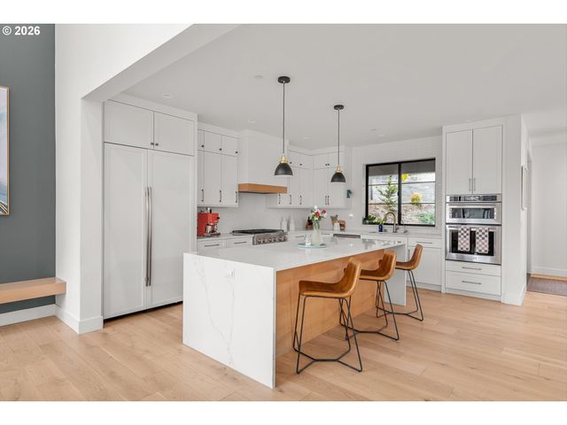 529 Ne Province Dr, Camas, WA 98607