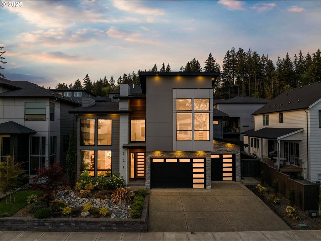 529 Ne Province Dr, Camas, WA 98607