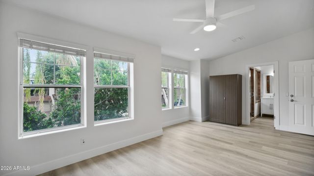 942 S ASH Avenue 103, Tempe, AZ 85281