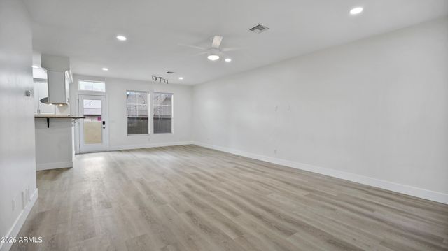 942 S ASH Avenue 103, Tempe, AZ 85281