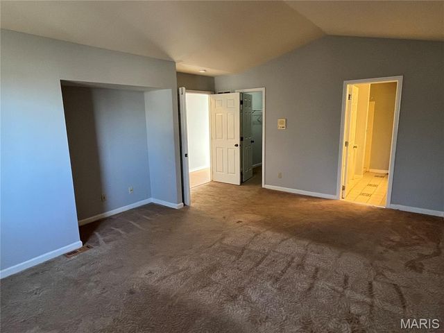 12726 Bennington Common Lane, St Louis, MO 63146