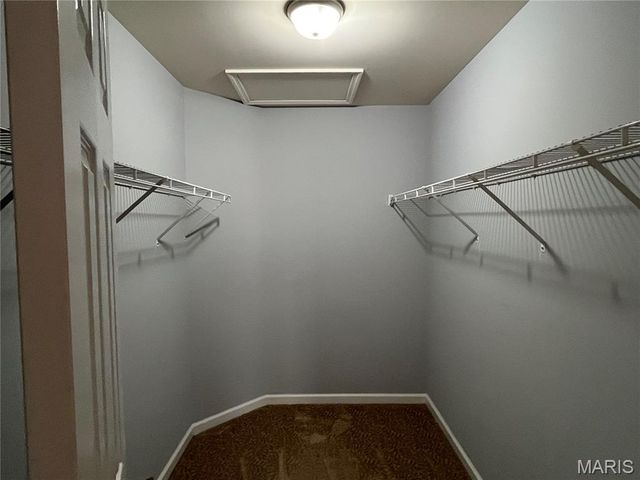 12726 Bennington Common Lane, St Louis, MO 63146