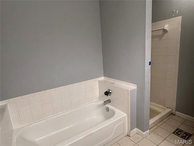 12726 Bennington Common Lane, St Louis, MO 63146