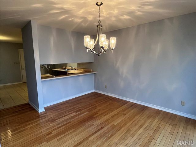 12726 Bennington Common Lane, St Louis, MO 63146