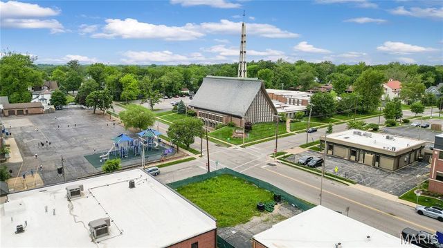 144 W Adams Avenue 1W, St Louis, MO 63122