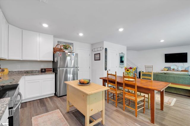 116 Heather Glen Lane, Clinton, SC 29325