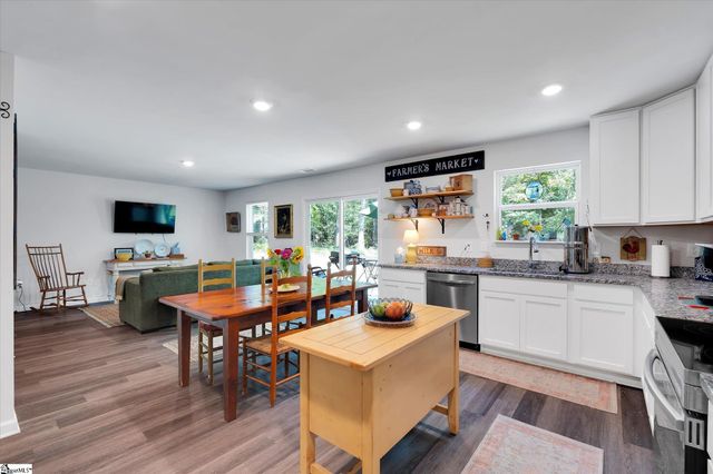116 Heather Glen Lane, Clinton, SC 29325