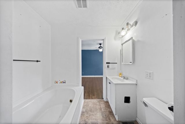 200 County Road 35, Chesapeake, OH 45619