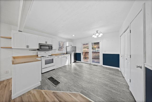 200 County Road 35, Chesapeake, OH 45619