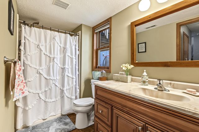 43 Nicholas Way, Hudson, WI 54016