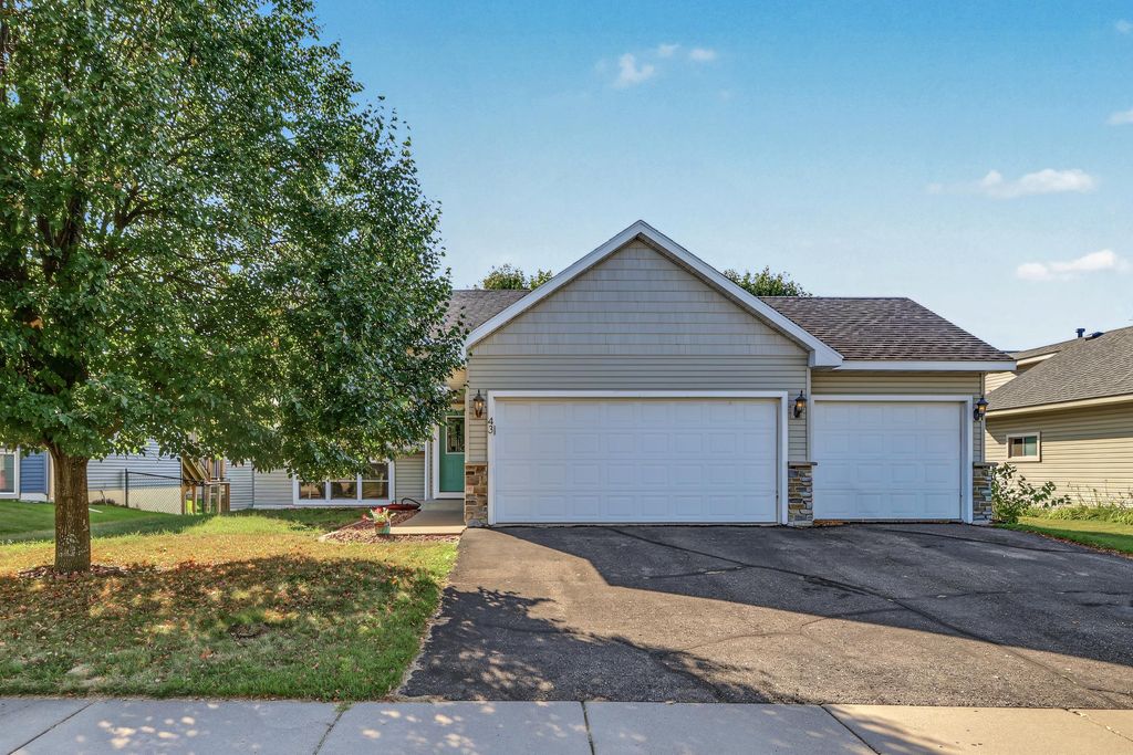 43 Nicholas Way, Hudson, WI 54016