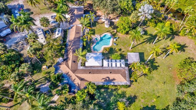 550 Skylake Drive, West Palm Beach, FL 33415