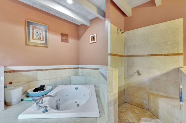 550 Skylake Drive, West Palm Beach, FL 33415