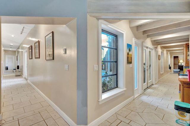 550 Skylake Drive, West Palm Beach, FL 33415