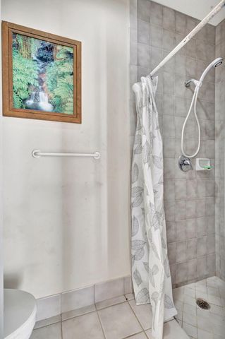 550 Skylake Drive, West Palm Beach, FL 33415