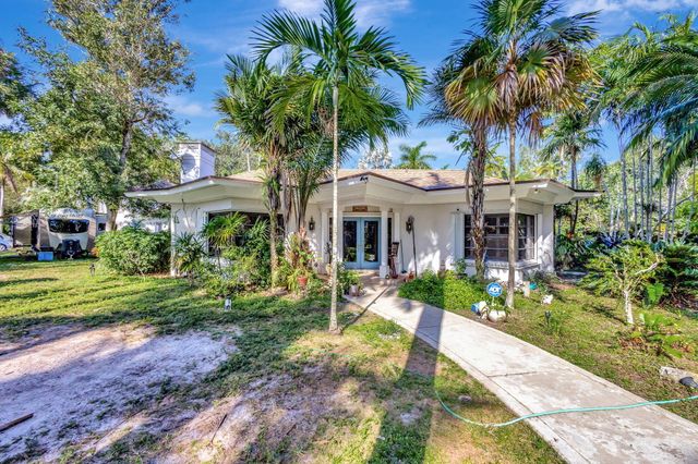 550 Skylake Drive, West Palm Beach, FL 33415