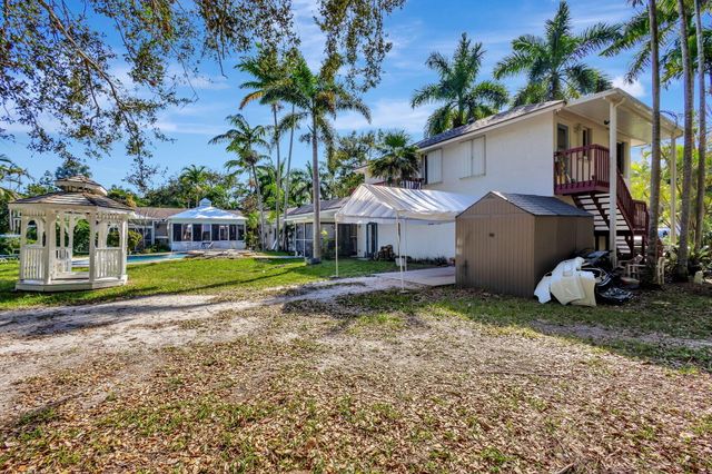 550 Skylake Drive, West Palm Beach, FL 33415