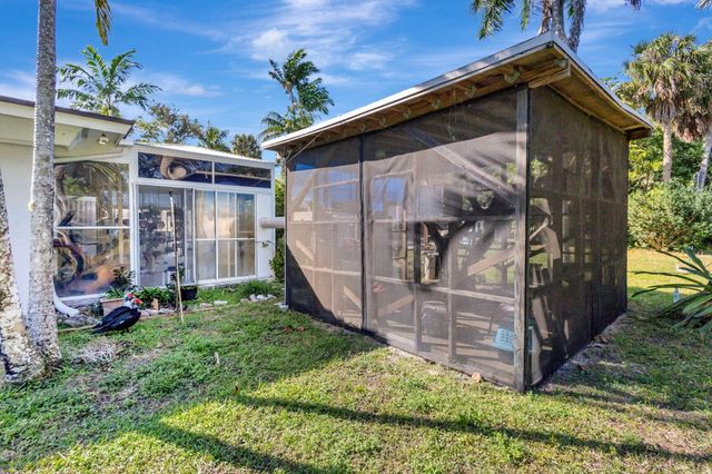 550 Skylake Drive, West Palm Beach, FL 33415