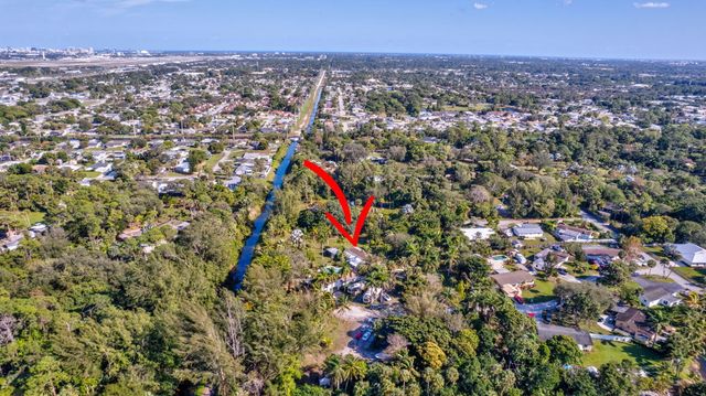 550 Skylake Drive, West Palm Beach, FL 33415