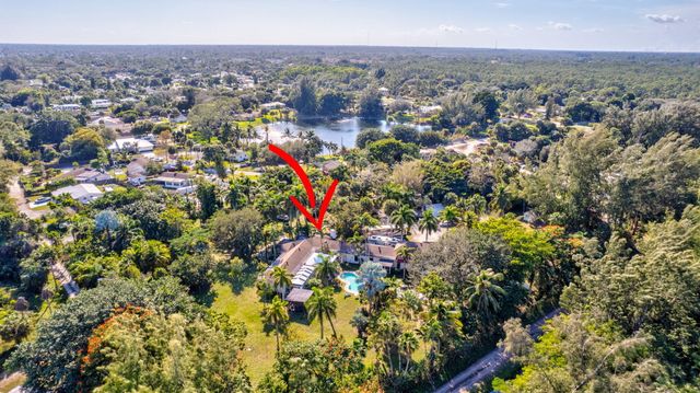 550 Skylake Drive, West Palm Beach, FL 33415