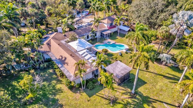 550 Skylake Drive, West Palm Beach, FL 33415