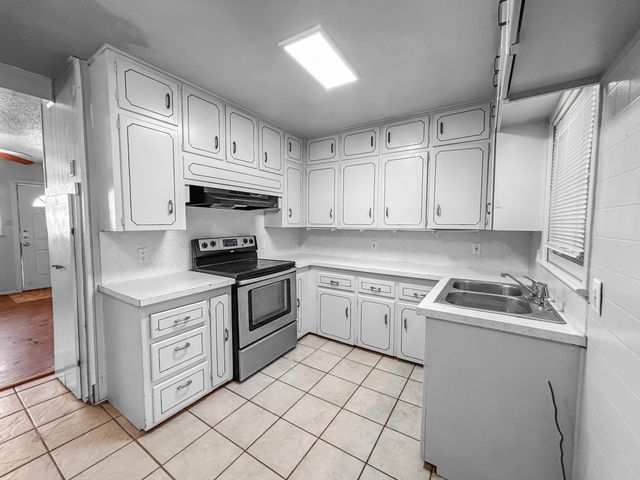 4411 45th Street, Lubbock, TX 79414