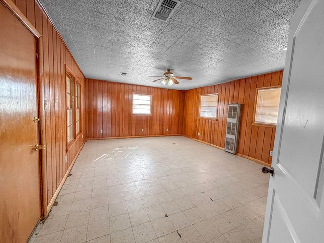 4411 45th Street, Lubbock, TX 79414