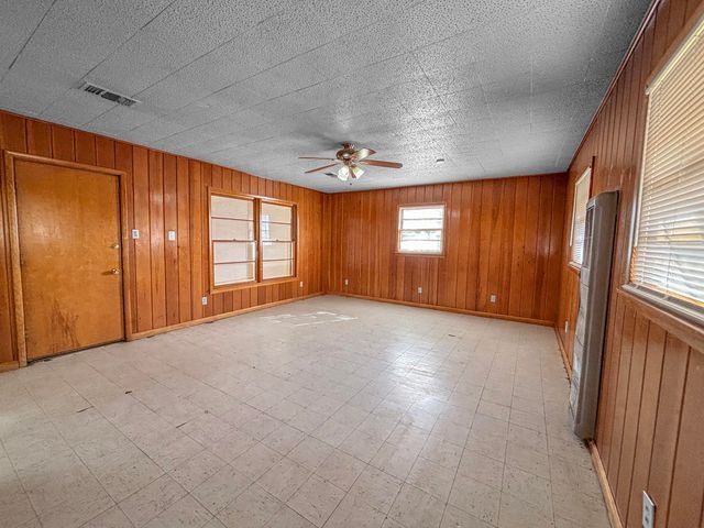 4411 45th Street, Lubbock, TX 79414