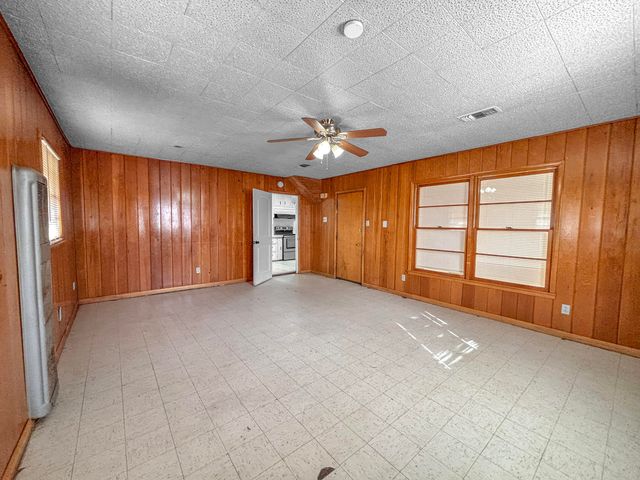 4411 45th Street, Lubbock, TX 79414