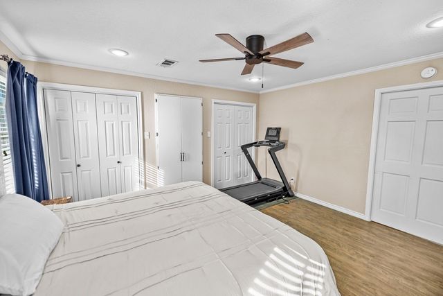 207 N Sand Street, Comanche, TX 76442
