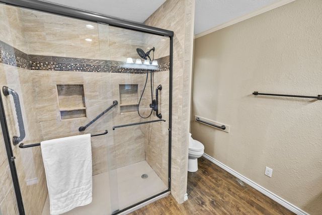 207 N Sand Street, Comanche, TX 76442