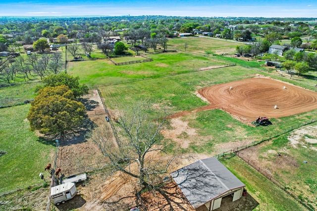 207 N Sand Street, Comanche, TX 76442