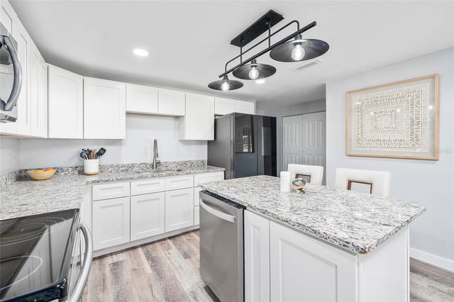 1177 NW 102ND BOULEVARD, Wildwood, FL 34785