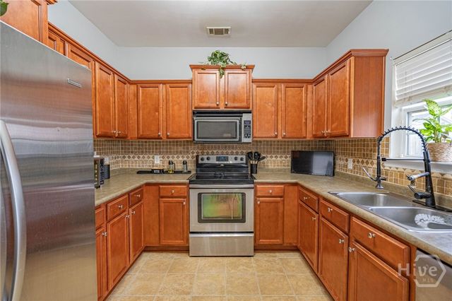 6 Tulane Court, Savannah, GA 31419