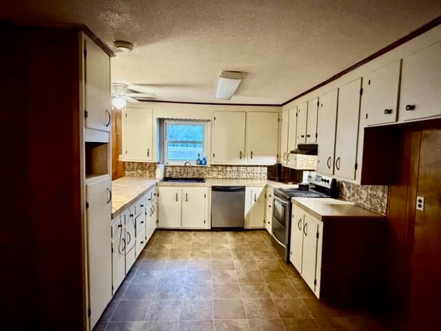 4598 Cottageville Highway, Round O, SC 29474