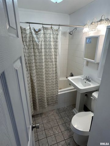 10 REED Court, Springfield, IL 62704