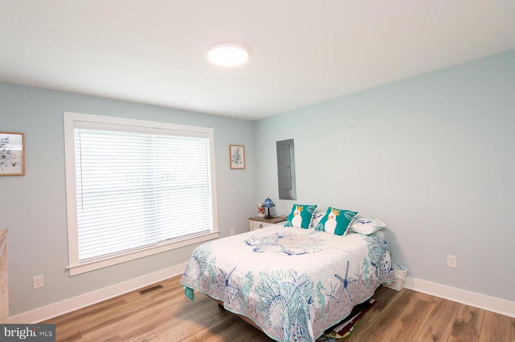 Image 20 of property listing at 113 TRINITY CT, East New Market, MD 21631