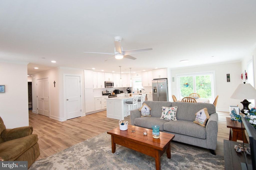 Image 8 of property listing at 113 TRINITY CT, East New Market, MD 21631