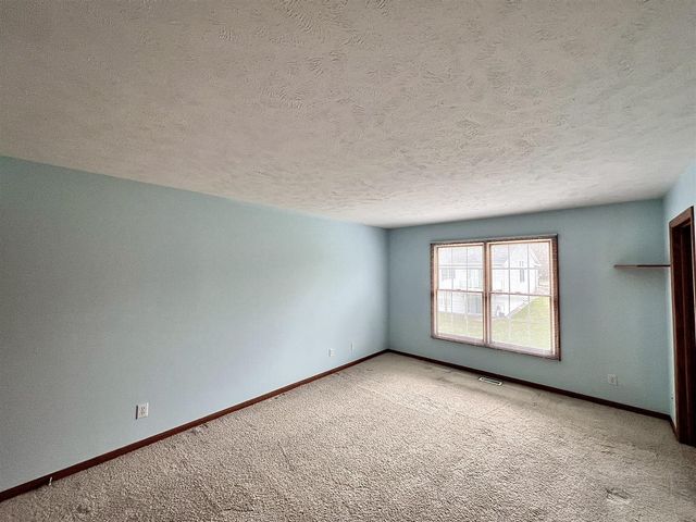 11294 Blue Heron Parkway, Holland, MI 49424