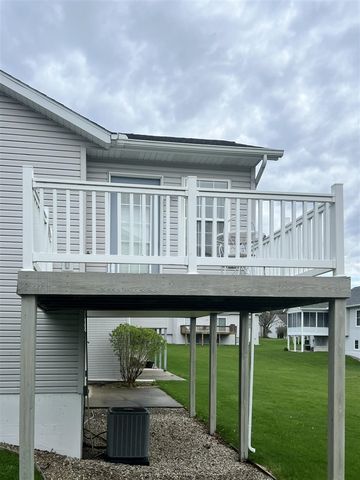 11294 Blue Heron Parkway, Holland, MI 49424