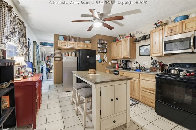 2967 Shank Avenue, Hurricane, WV 25526