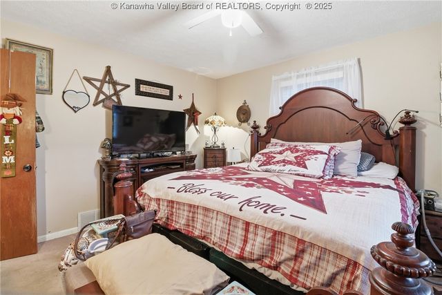 2967 Shank Avenue, Hurricane, WV 25526